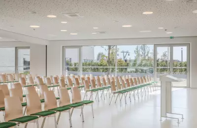 Tagungsraum Gärten der Welt Reihenbestuhlung