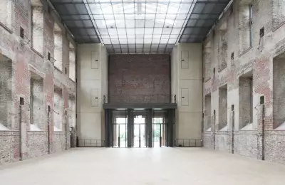 St. Elisabeth Kirchsaal Blick zum Portal