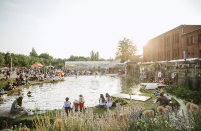 Das Freizeitbecken mit Strandbereich