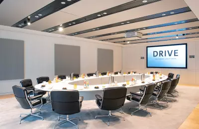 VIP Konferenzraum moderner Videokonferenzanlage