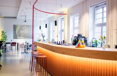 Spielfeld Bistro - ein schicker Raum im modernen Industriestil für Networking und Empfänge