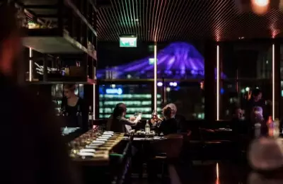 Sternerestaurant mit eindrucksvollem Blick über die Stadt