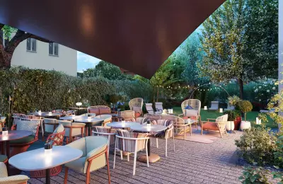 RED Radisson Kudamm Inner Courtyard