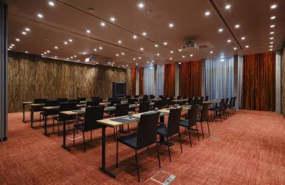 Conference C1_C2
