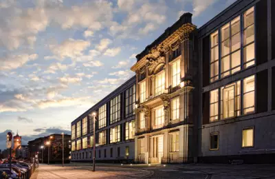 ESMT Facade - front side at the Schlossplatz