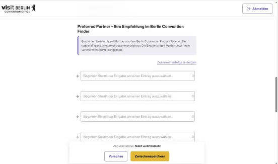 Webseite mit Formular und Cookie-Hinweis am unteren Rand
