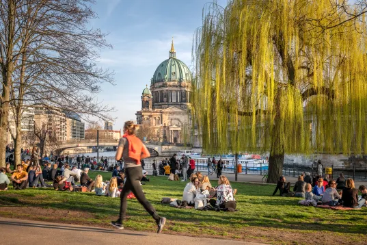 Mitte, Berliner Dom, Museumsinsel, Frühling
