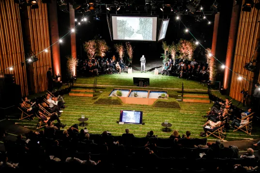 Am 19. und 20. Oktober diskutierten 400 Teilnehmer aus mehr als 60 Nationen sowie 25 Speaker Fragen aus den Bereichen Arbeit…